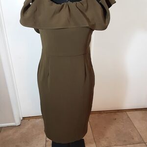 Chic Strapless Olive Dress